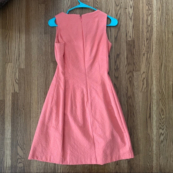 Eva Mendes fit and flare pink dress - Picture 3 of 6